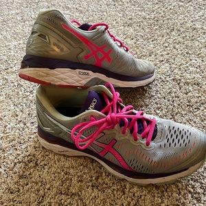 🏃‍♀️Womens ASICS Gel Kayano 23, size 11
